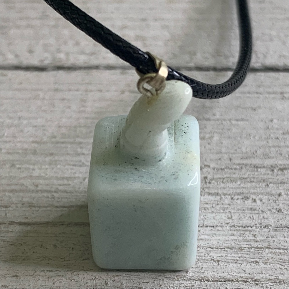 Amazonite Stone Carved Perfume Bottle Pendant Necklace Adjustable Cord Chain 20" - Picture 3 of 9